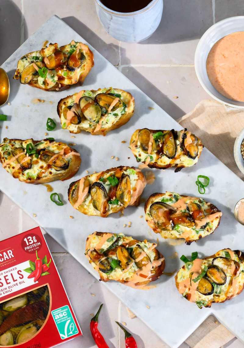 Chili Mussels Dynamite Toast