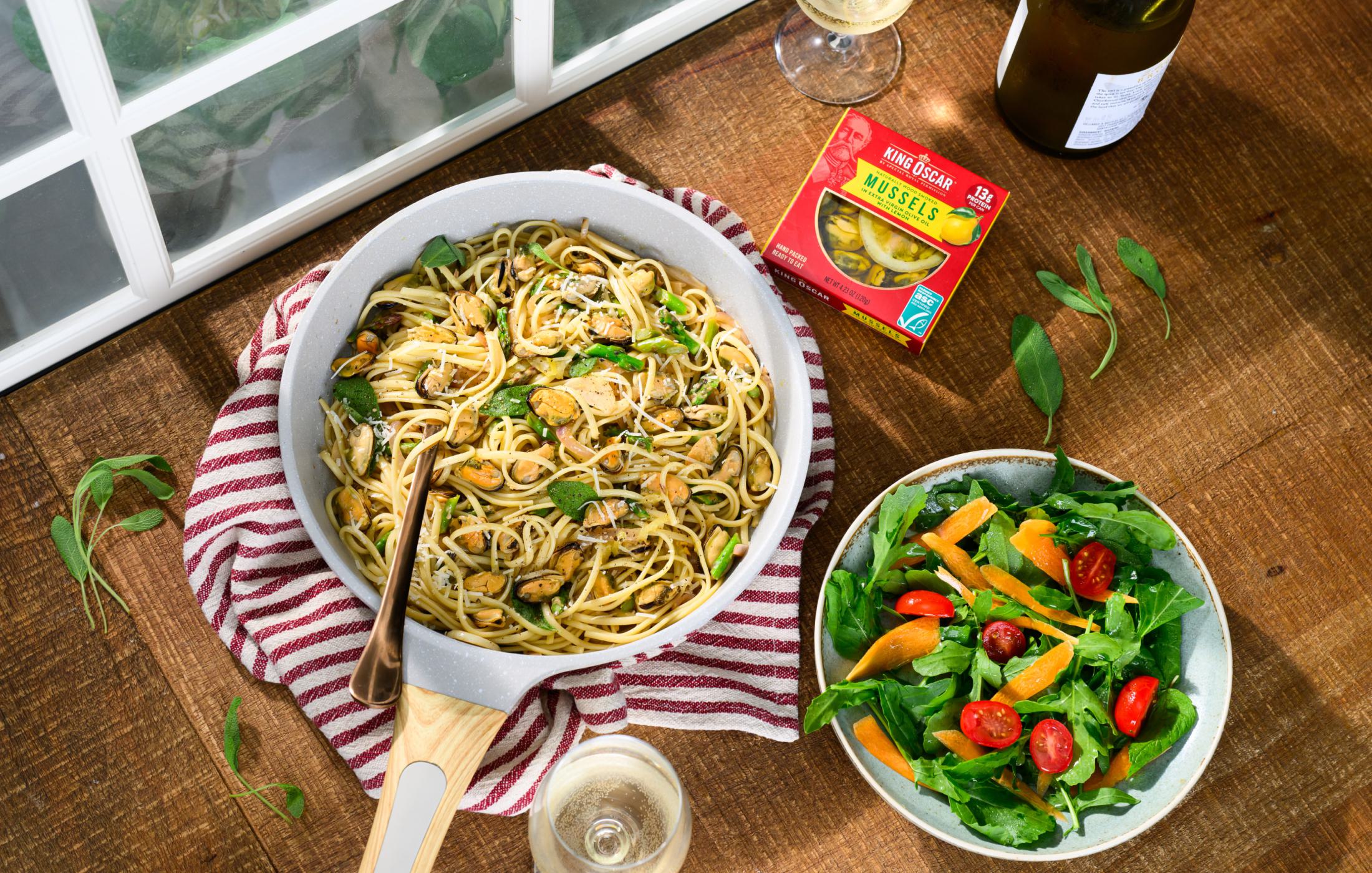 Lemon Mussels Pasta with White Wine and Sage Sauce