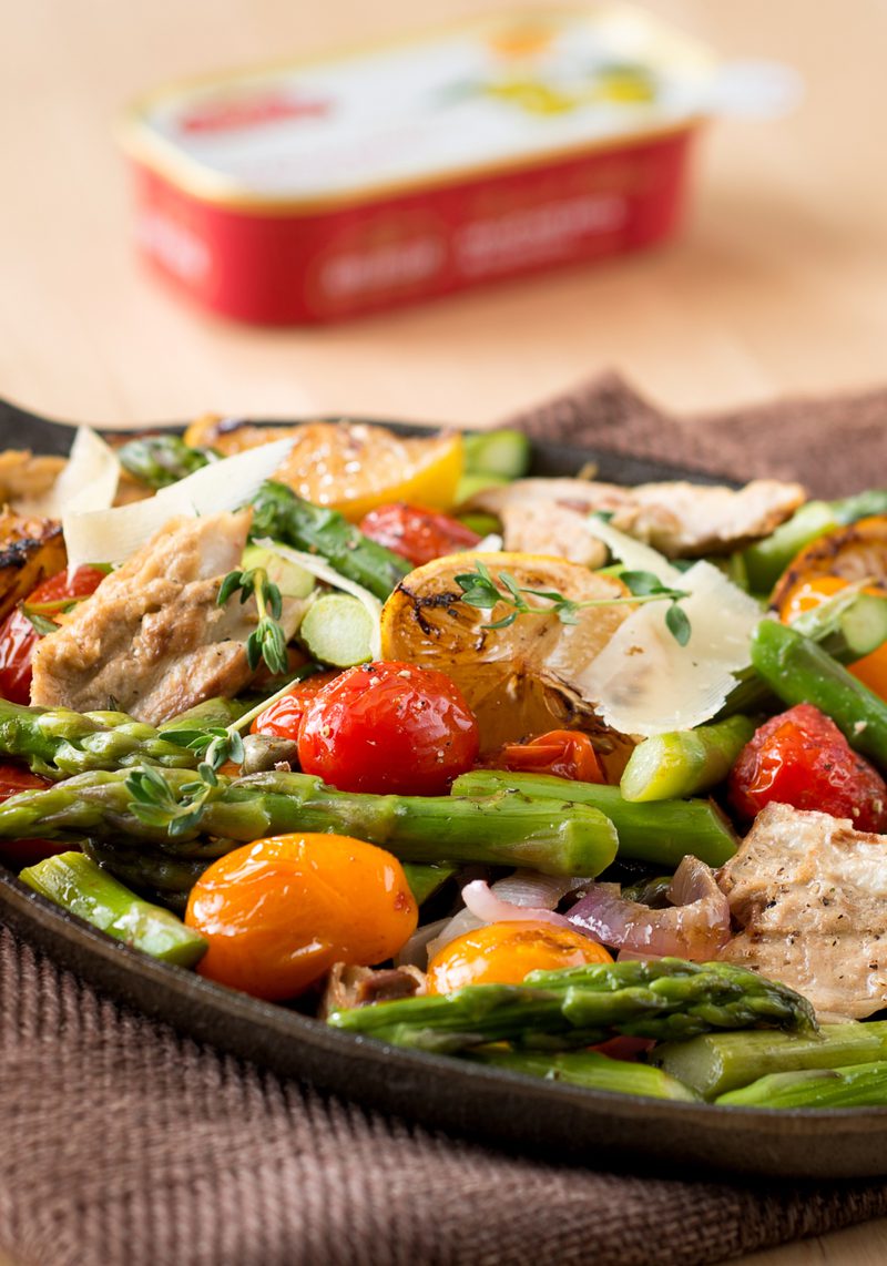Mackerel & Asparagus Medley with Roasted Lemons
